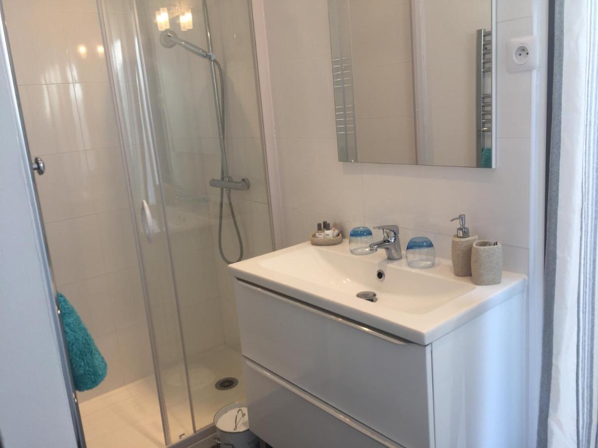 Villa Louancelie B&B กาวาแลร์-ซูร์-แมร์ ภายนอก รูปภาพ