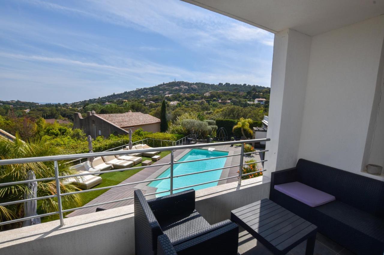 Villa Louancelie B&B กาวาแลร์-ซูร์-แมร์ ภายนอก รูปภาพ